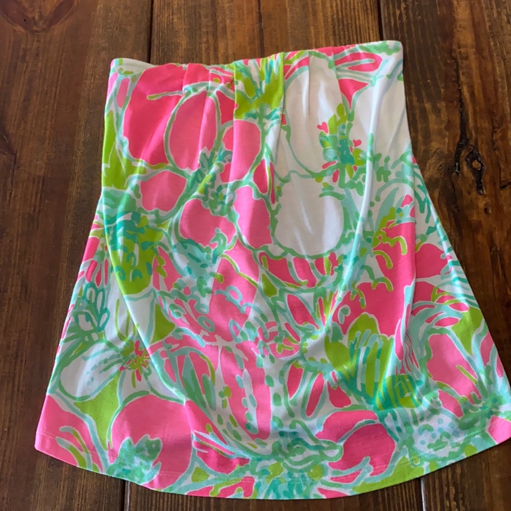 Lilly Pulitzer strapless top.